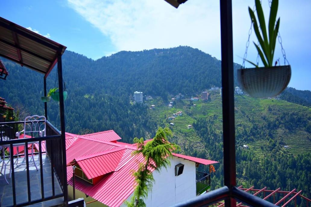 Aamod Resorts Dalhousie ! Luxury Cottage Resort Екстериор снимка