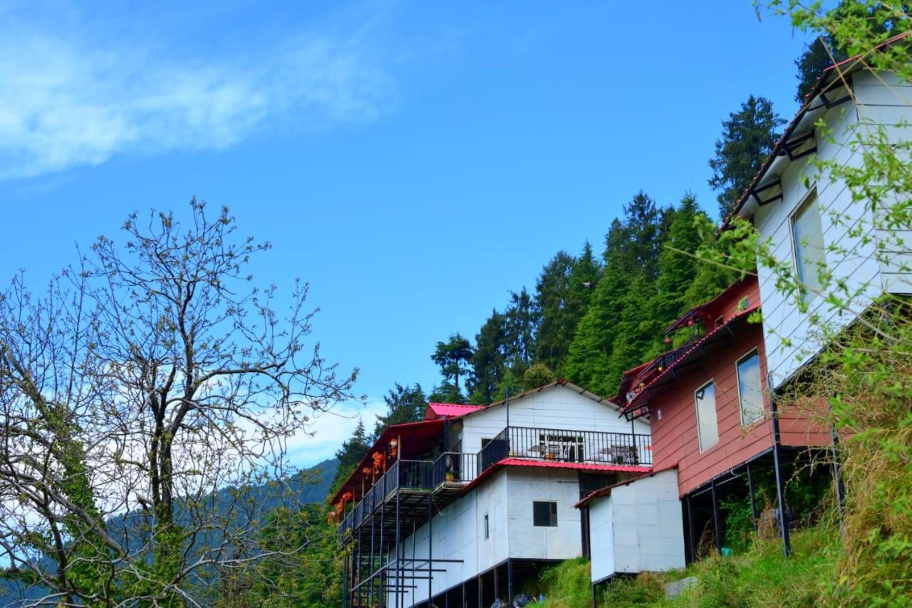 Aamod Resorts Dalhousie ! Luxury Cottage Resort Екстериор снимка