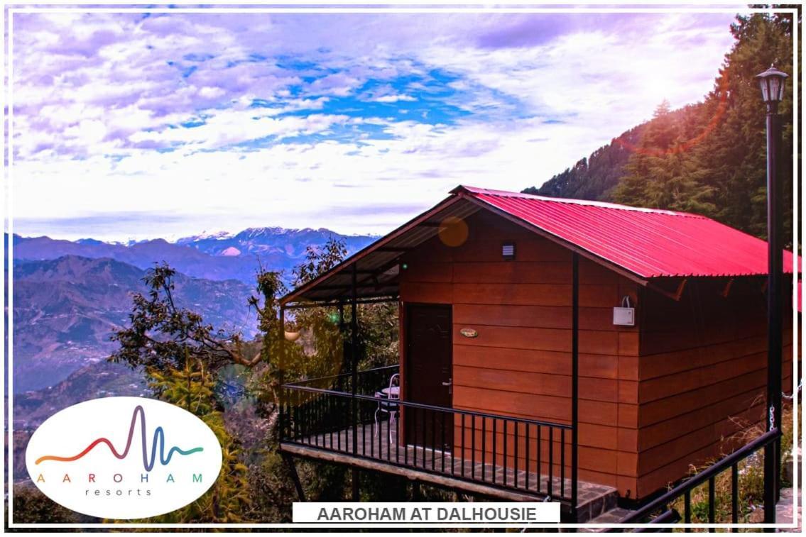 Aamod Resorts Dalhousie ! Luxury Cottage Resort Екстериор снимка